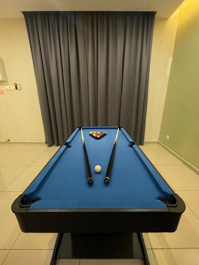 R3Trohouse 3Br 8Pax Ps4,Pool Table,Netflix Villa Kuantan Exterior photo